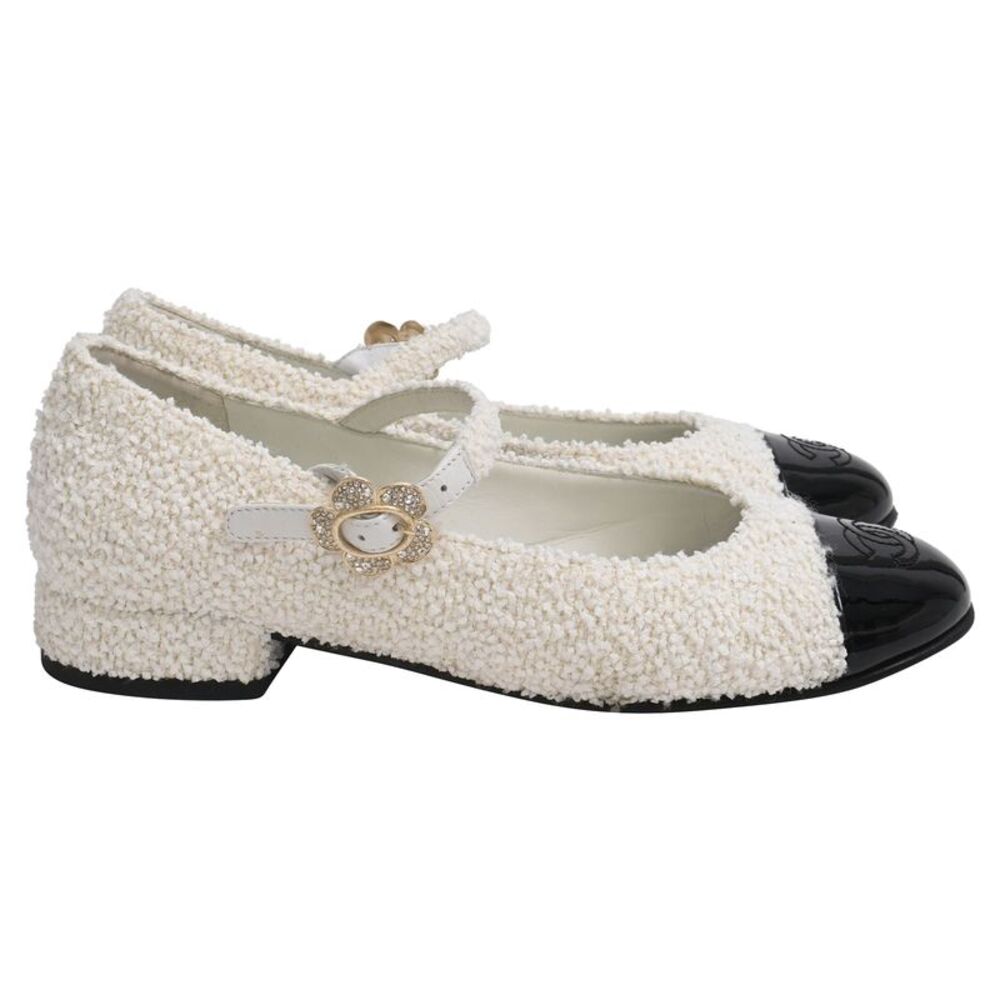 Chanel CC Tweed Mary Jane Ballet Flats in White Cotton - Picture 1 of 11